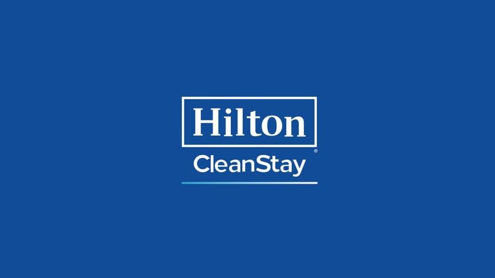 Hampton Inn Riverside Downtown Экстерьер фото